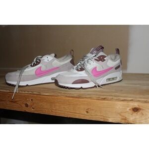 Nike Air Max 90 Futura Wolf Grey Pink Blast White Sneakers FZ3619-019 Womens 8.5